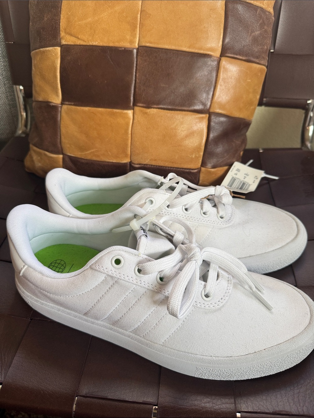 adidas men’s skateboarding White Canvas Athletic Sneakers 8.5